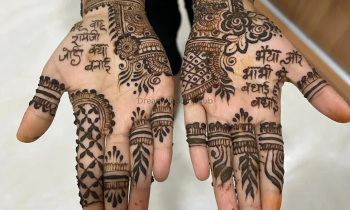 Harshii Mehendi Artist